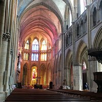 La belle lumière du choeur le matin