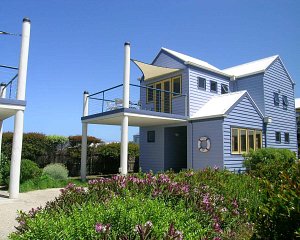 Rayville Boat Houses & Penthouse in Apollo Bay