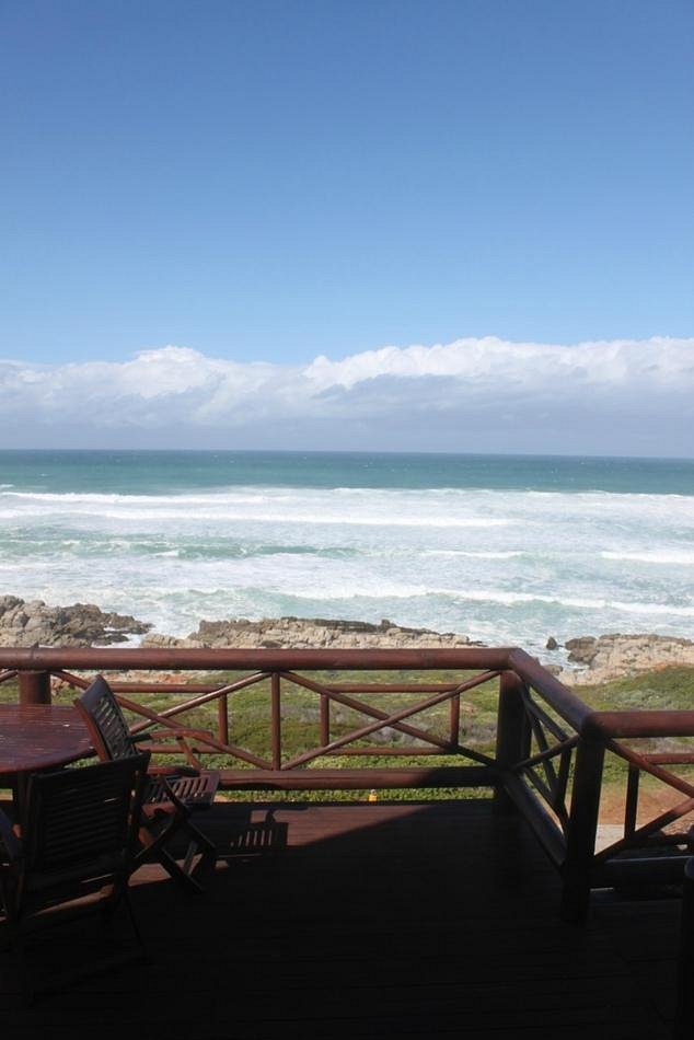 OYSTER BAY BEACH LODGE - Prices & Reviews (South Africa)