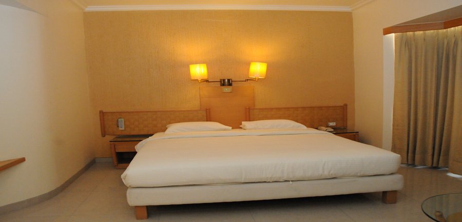 EXCUTIVE ROOM