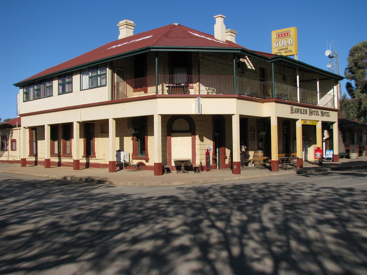 Hawker Hotel (호커) - 호텔 리뷰
