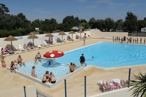 Pool und Strand