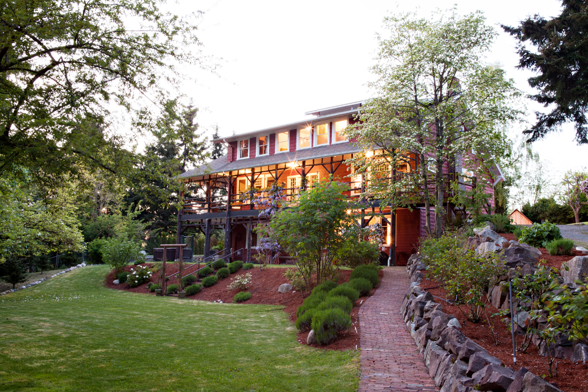 THE GATEWOOD BED AND BREAKFAST - B&B Reviews (Seattle, WA)