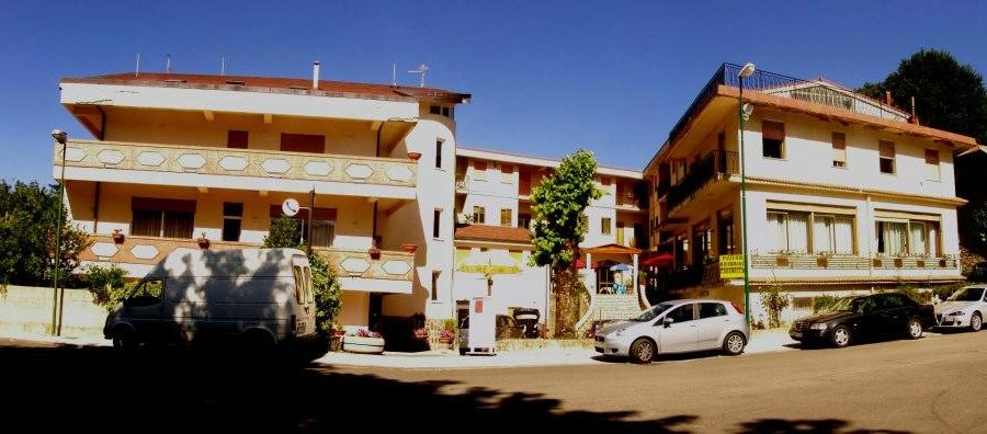 L'hotel da fuori