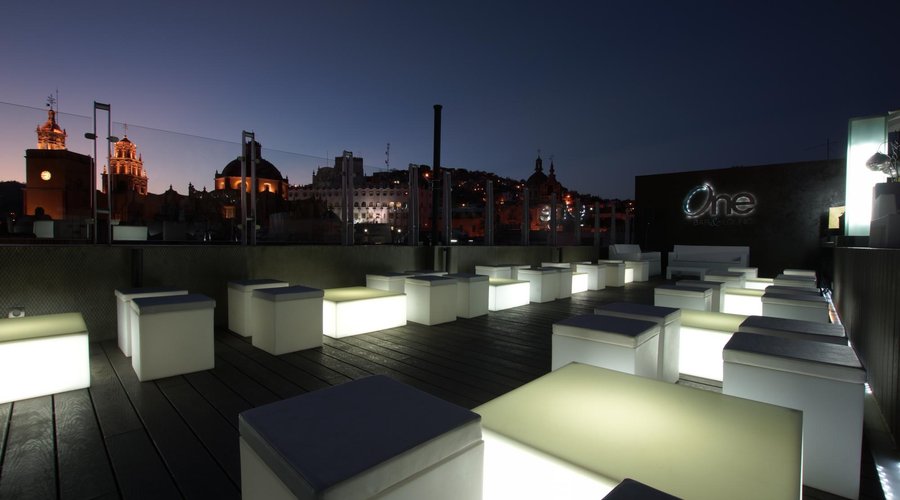 One Bar & Lounge.