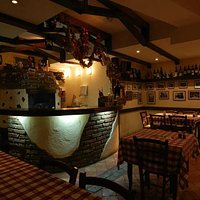 Taste the feel of real Italian Trattoria!
