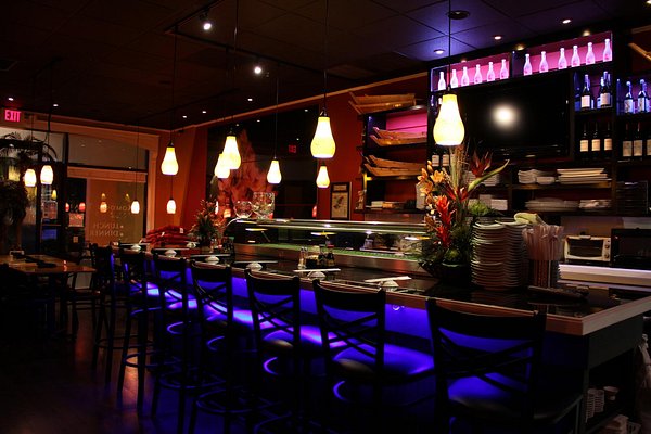 Hot Mama Roll - Picture of Sushi Thai Downtown, Naples - Tripadvisor