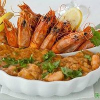 Fritada de camarão com açorda de gambas