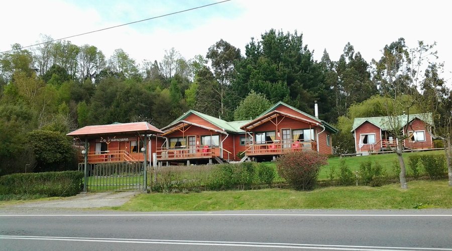 CABAÑAS CON VISTA AL LAGO PUYEHUE