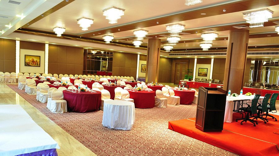The Grand Jbr Hotel 48 6 8 Updated 21 Prices Reviews Lucknow India Tripadvisor