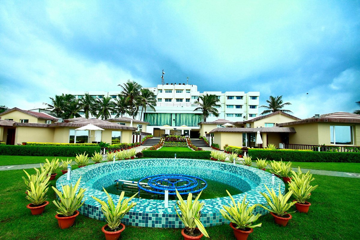 Hotel Holiday Resort, hotel in Puri