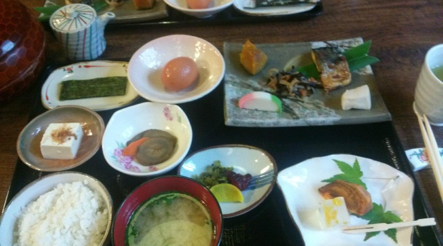朝食