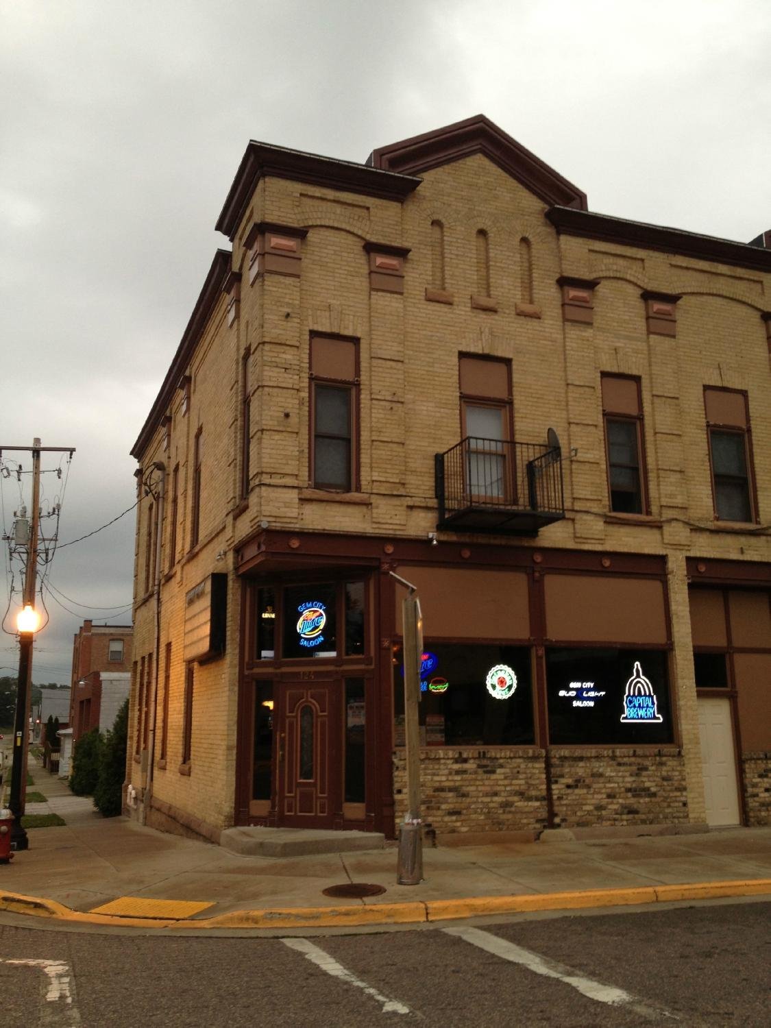 GEM CITY SALOON AND EATERY, Baraboo - Restaurant Reviews, Photos ...