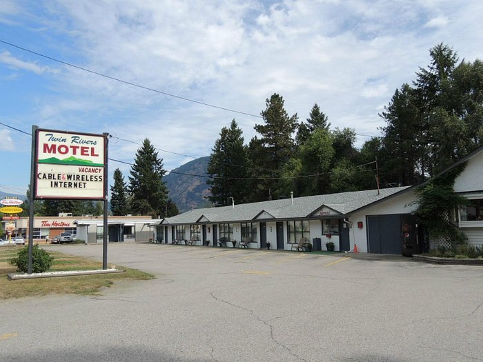 Twin Rivers Motel Twin Rivers Motel