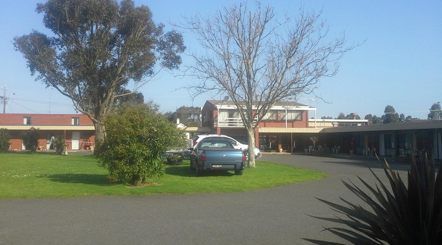 Looking from the back of the motel towards Morray Road