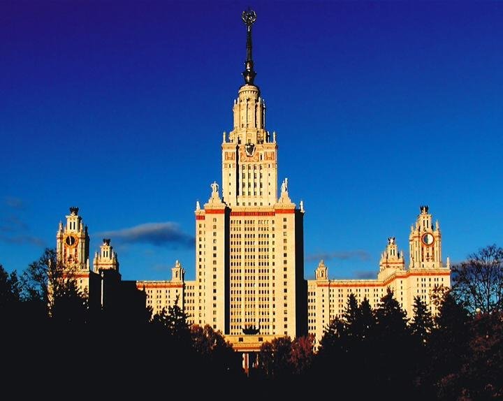 Moscow state. Московский государственный институт имени Ломоносова. Здание МГУ имени Ломоносова в Москве. МГУ им Ломоносова 1900. Главное здание Московского университета им. м.в. Ломоносова..