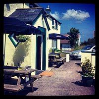 Sunny mornings in Wick, Vale of Glamorgan