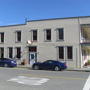 Hotel Ivanhoe Side View