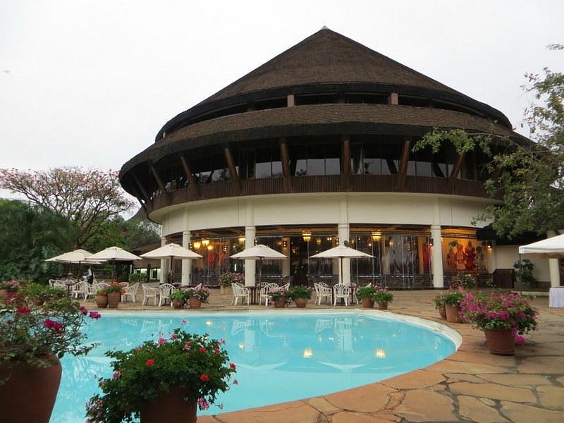 hotels near safari park hotel nairobi