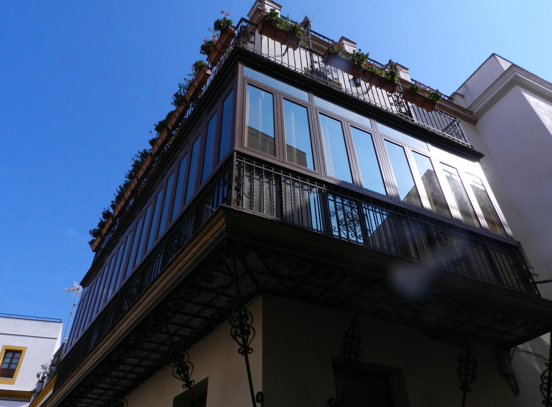 Conde de Torrejón 10- Apartments image