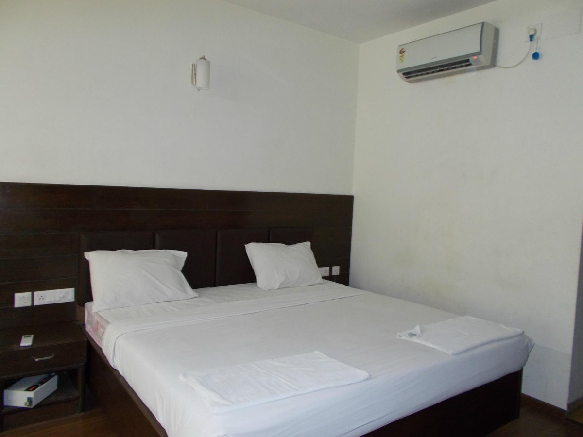 Hotel Mamalla Inn Rooms: Pictures & Reviews - Tripadvisor