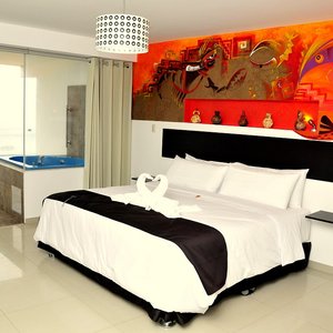 Hab. King con  vista al mar jacuzzi con hidromasajes