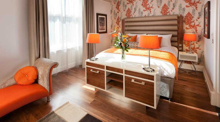 Executive King room with UK King size bed