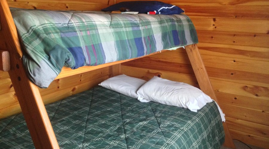 Cabin 3 - Bedroom 2
