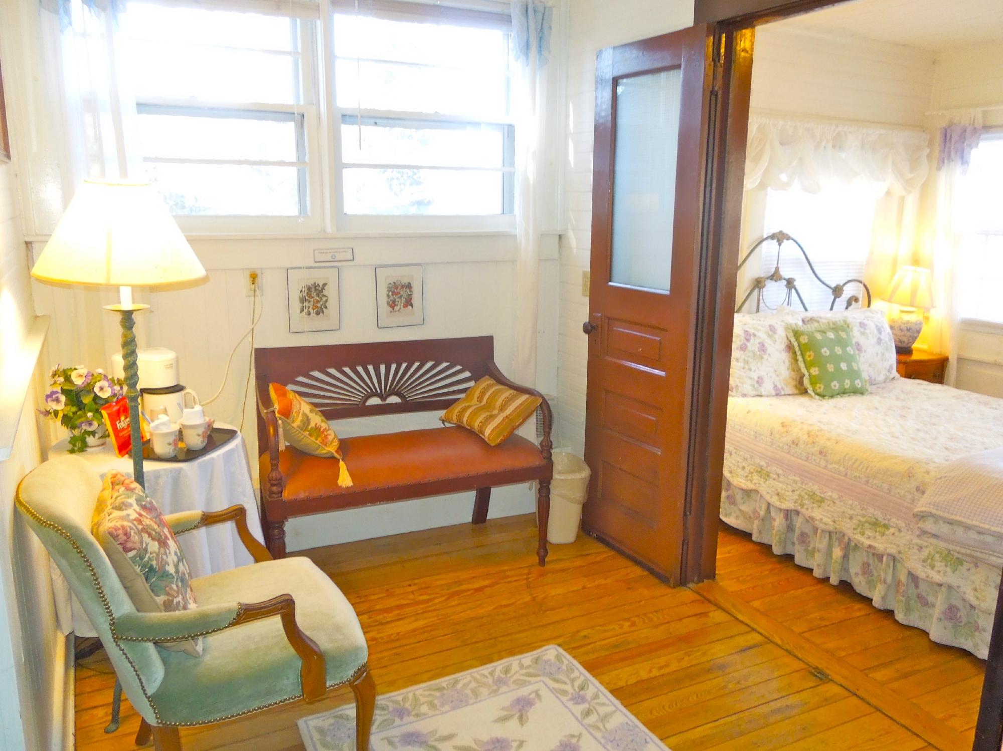 Oakland Cottage B&B Rooms: Pictures & Reviews - Tripadvisor