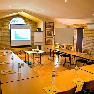 Conference room - up to 30 seated at desks