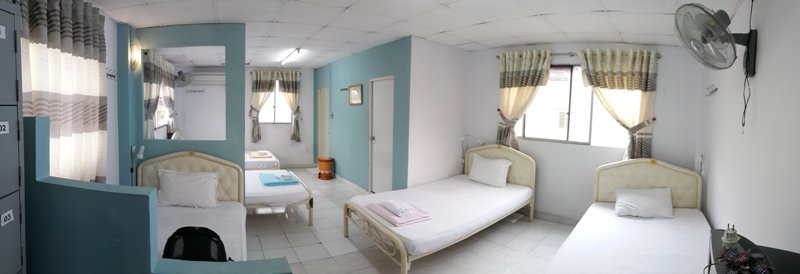 5 beds mixed dorm