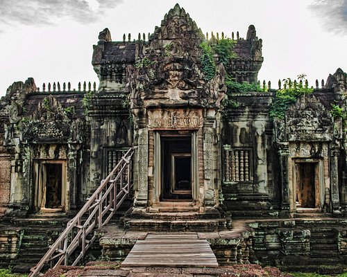 THE 10 BEST Siem Reap Points of Interest & Landmarks (with Photos)