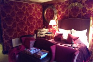 Room & Suite