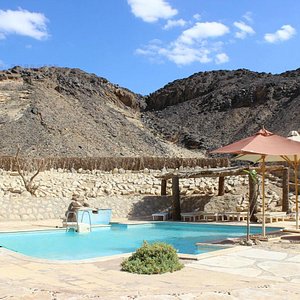 Pool in Qasr El- Bawiti Hotel
