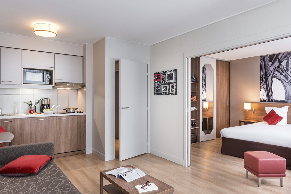 Aparthotel paris. Адажио апарт отель. Апарт отель Adagio. Aparthotel Adagio Paris Bercy Village. Адажио гостиница Москва.