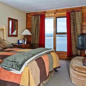 Lodge room with Queen size bed and view of Lake Granby