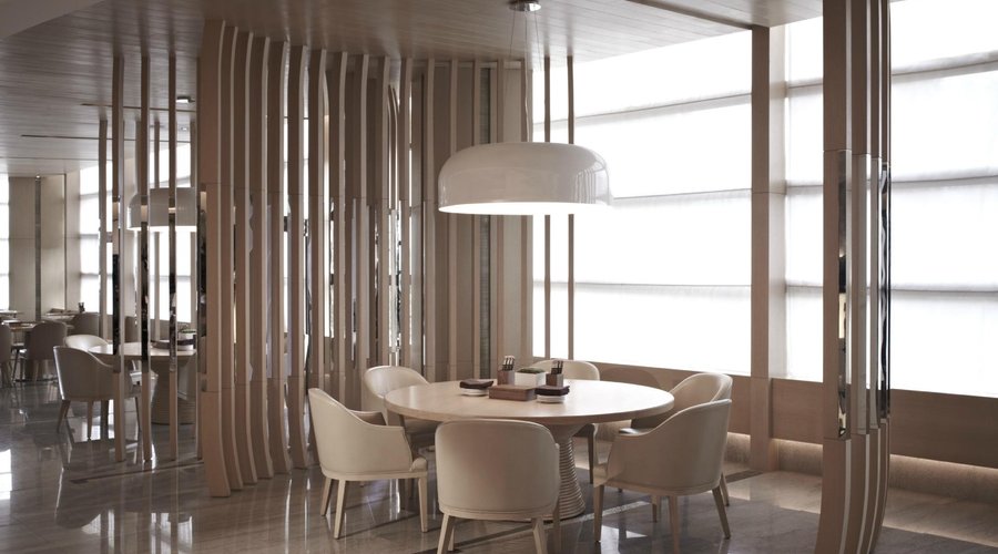 MoMo Cafe - seating area