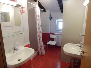 Room & Suite