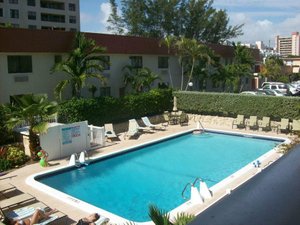 Pool & Beach