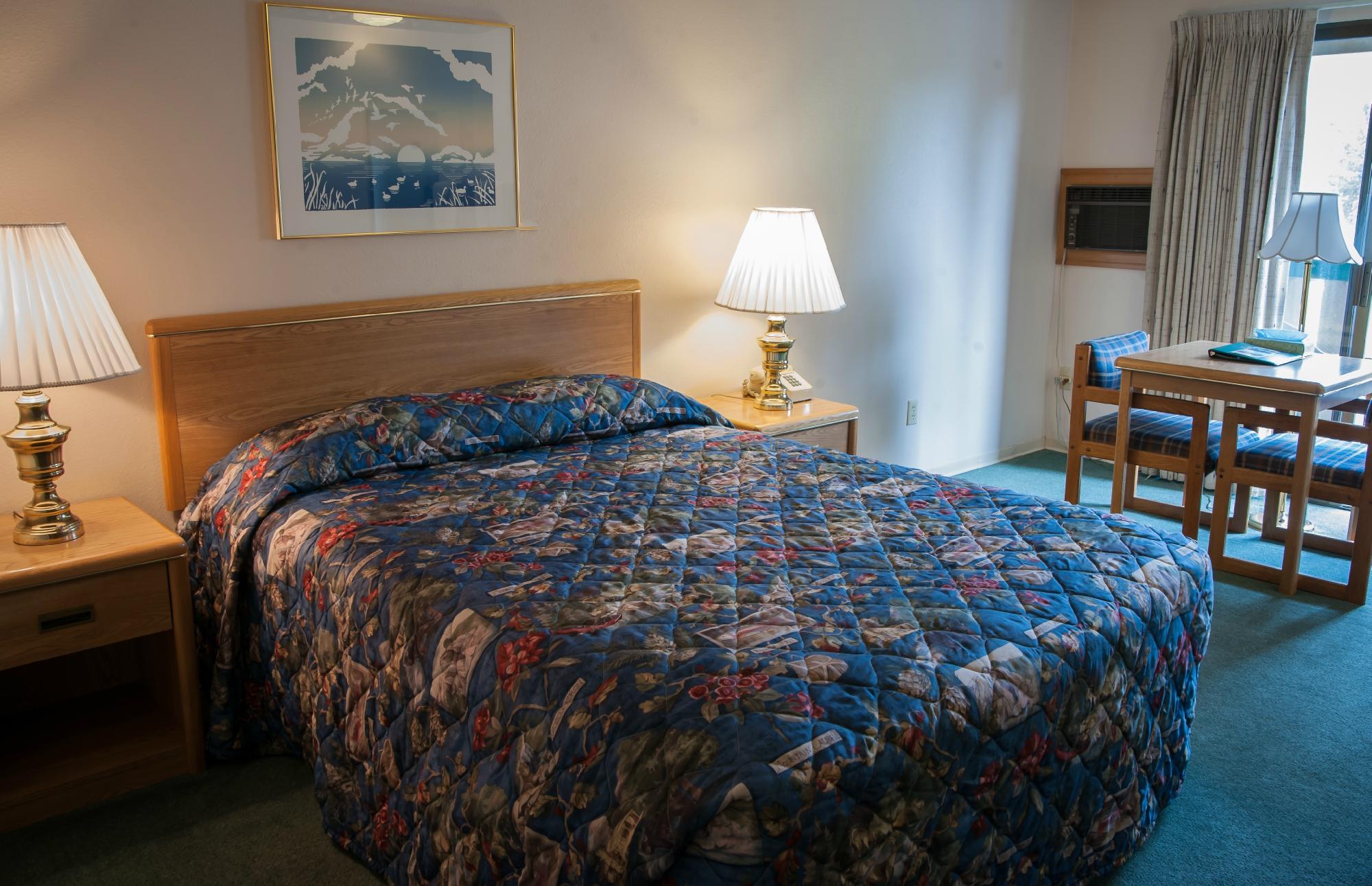 Hotel photo 9 of Winthrop Inn.