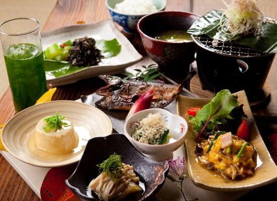［夕食］香乃蔵の極「美食懐石」一例