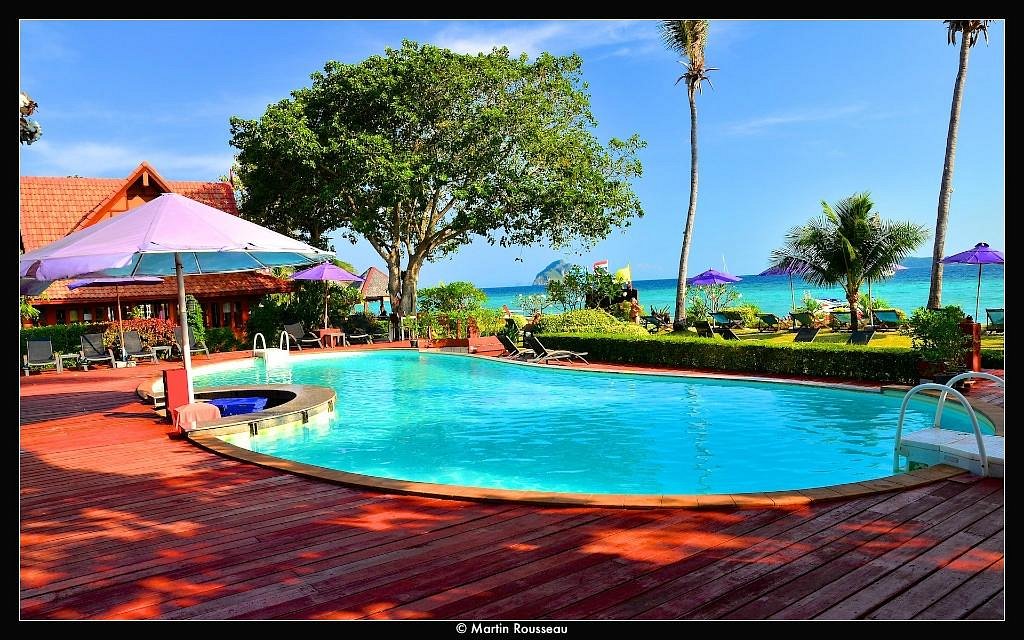 P.P. Erawan Palms Resort, hotel em Ko Phi Phi Don