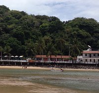 Ótimo banho para crianças quando o mar estiver seco