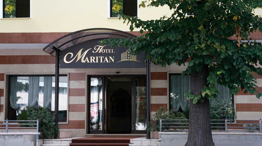ESTERNO HOTEL MARITAN