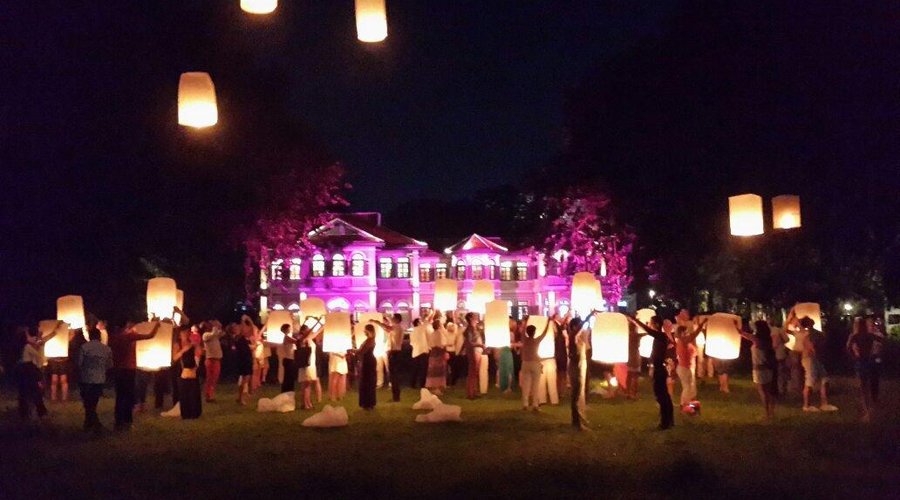 Soirée de Revlon