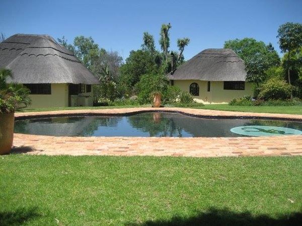 HORNUNG PARK LODGE - B&B Reviews (Bulawayo, Zimbabwe)