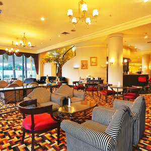 Fountain Lobby Lounge
