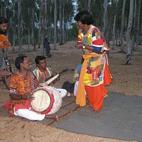 Baul performance in Khoai