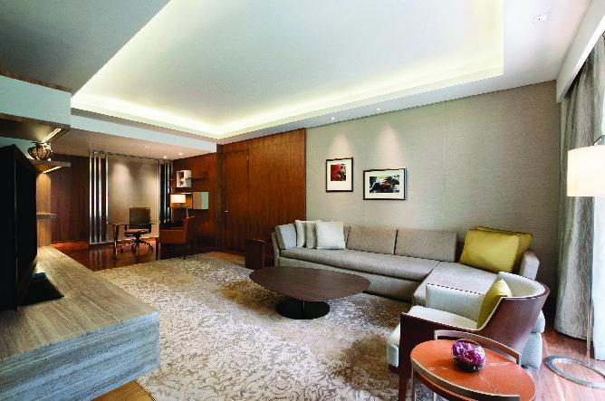 Hotel photo 1 of Grand Hyatt Mumbai Hotel & Residences.