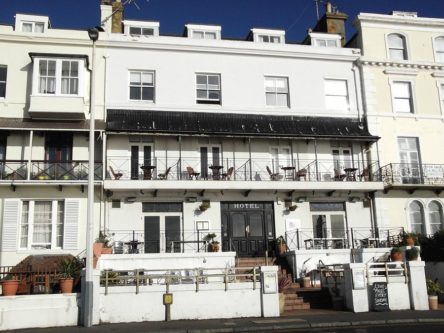 sandgate hotel